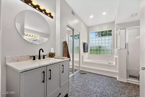 Bath - 45 Hunt Master Ct, Ormond Beach, FL 32174 photo 1 of 5