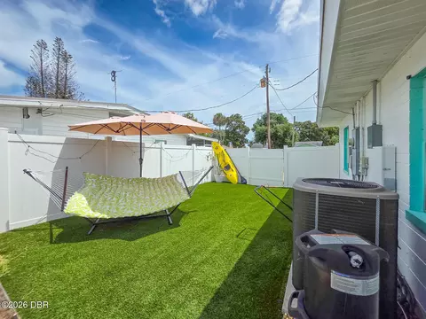 Exterior - 926 Fernald St, Edgewater, FL 32132 photo 10 of 14