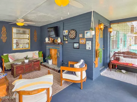 Exterior - 926 Fernald St, Edgewater, FL 32132 photo 7 of 14
