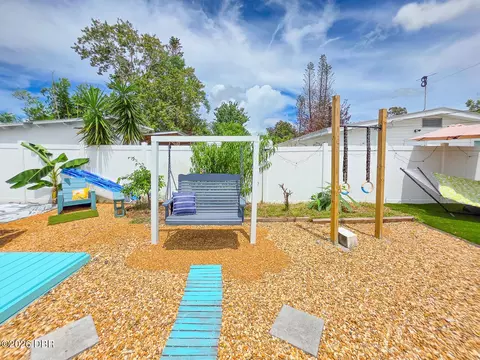 Exterior - 926 Fernald St, Edgewater, FL 32132 photo 14 of 14
