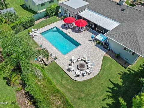 View/Area - 518 N Halifax Dr, Ormond Beach, FL 32176 photo 2 of 17
