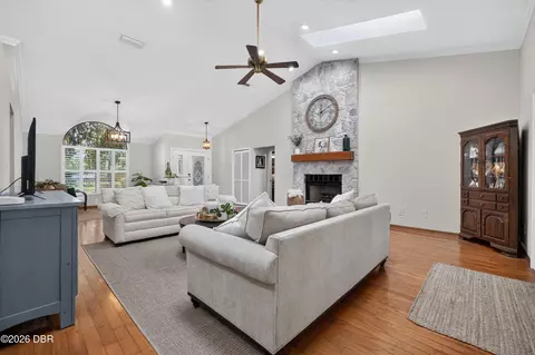 Living - 1384 Aleut Ln, Ormond Beach, FL 32174 photo 2 of 3