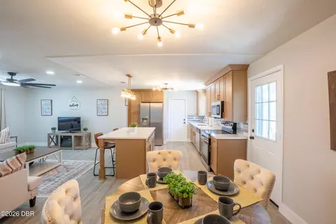 Dining - 27 Valhalla Ave, Ormond Beach, FL 32176 photo 1 of 2