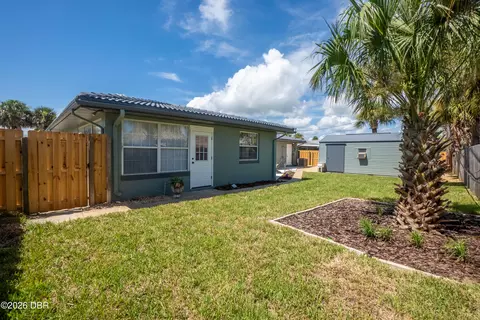 Exterior - 27 Valhalla Ave, Ormond Beach, FL 32176 photo 7 of 9