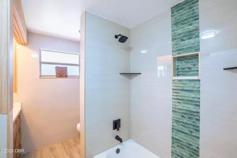 Bath - 27 Valhalla Ave, Ormond Beach, FL 32176 photo 3 of 5