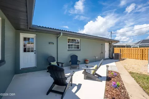 Exterior - 27 Valhalla Ave, Ormond Beach, FL 32176 photo 5 of 9