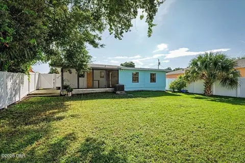 Exterior - 1978 Myrtle Jo Dr, Ormond Beach, FL 32174 photo 7 of 8