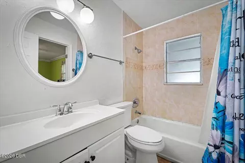 Bath - 1978 Myrtle Jo Dr, Ormond Beach, FL 32174 photo 1 of 1