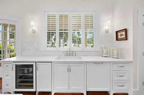 Kitchen - 94 N Beach St, Ormond Beach, FL 32174 photo 6 of 7