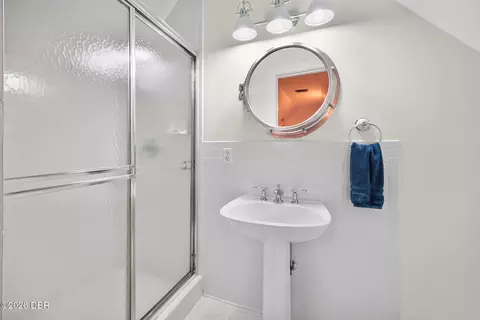 Bath - 94 N Beach St, Ormond Beach, FL 32174 photo 9 of 9