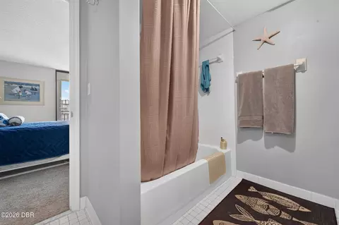 Bath - 1295 Ocean Shore Blvd, Ormond Beach, FL 32176 photo 2 of 3