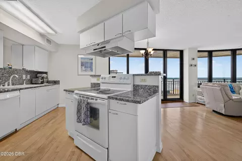 Kitchen - 1295 Ocean Shore Blvd, Ormond Beach, FL 32176 photo 1 of 3