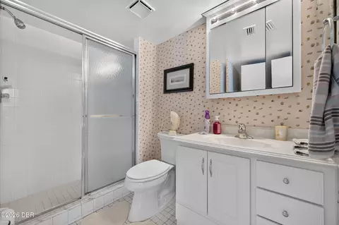 Bath - 1295 Ocean Shore Blvd, Ormond Beach, FL 32176 photo 3 of 3