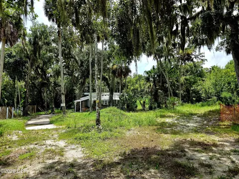 1922 Enterprise Ave, New Smyrna Beach, FL 32168