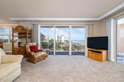 Living - 1425 Ocean Shore Blvd, Ormond Beach, FL 32176 photo 4 of 5