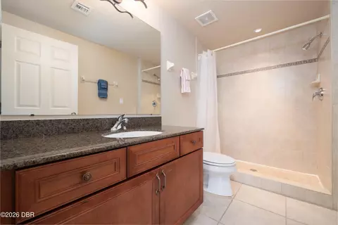Bath - 1425 Ocean Shore Blvd, Ormond Beach, FL 32176 photo 4 of 4