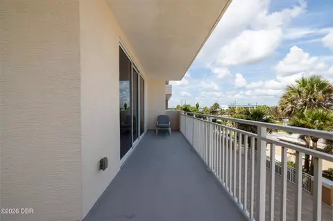 Exterior - 1425 Ocean Shore Blvd, Ormond Beach, FL 32176 photo 8 of 11