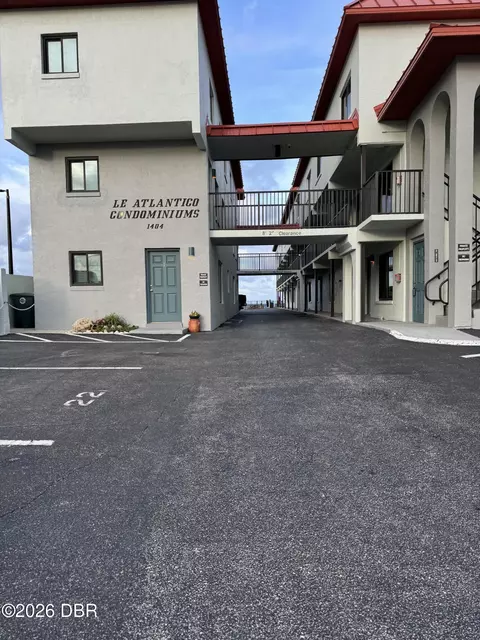 1404 N Atlantic Ave, Daytona Beach, FL 32118