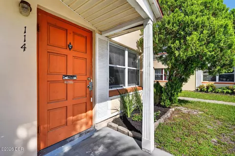 1600 S Palmetto Ave, South Daytona, FL 32119