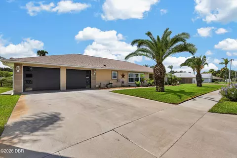 Exterior - 1102 12th St, Edgewater, FL 32132 photo 9 of 11