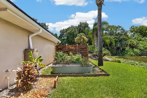 Exterior - 1102 12th St, Edgewater, FL 32132 photo 10 of 11