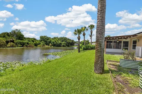 View/Area - 1102 12th St, Edgewater, FL 32132 photo 4 of 18