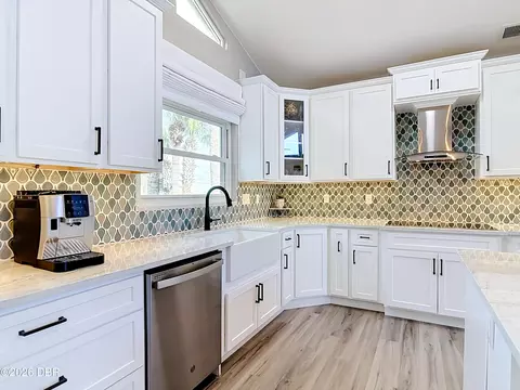 Kitchen - 3555 John Anderson Dr, Ormond Beach, FL 32176 photo 6 of 7