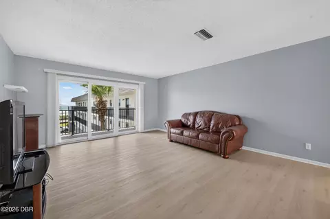 Living - 2100 Ocean Shore Blvd, Ormond Beach, FL 32176 photo 2 of 4