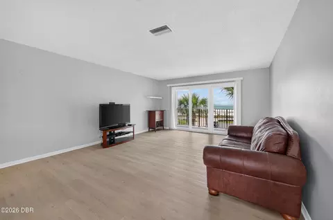 Living - 2100 Ocean Shore Blvd, Ormond Beach, FL 32176 photo 1 of 4