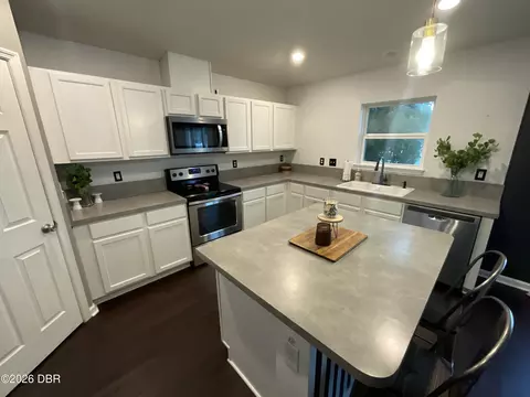 Kitchen - 80 Pergola Pl, Ormond Beach, FL 32174 photo 2 of 4