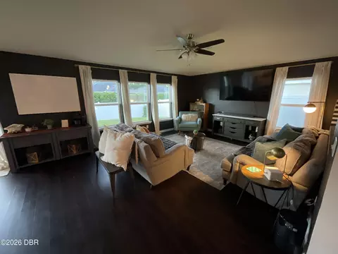 Living - 80 Pergola Pl, Ormond Beach, FL 32174 photo 1 of 2