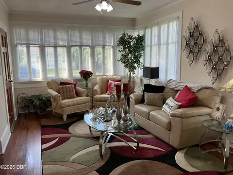 127 Bellevue Ave, Daytona Beach, FL 32114