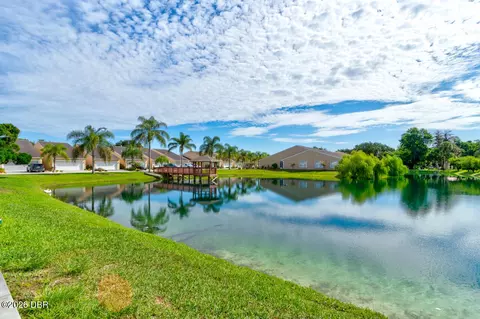 2246 Hawks Cove Cir, New Smyrna Beach, FL 32168