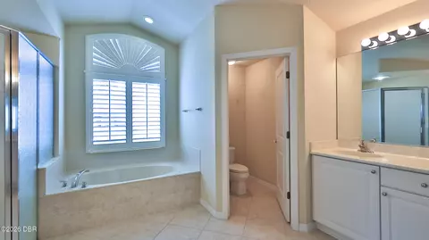 Bath - 1280 Harwick Ln, Ormond Beach, FL 32174 photo 1 of 4