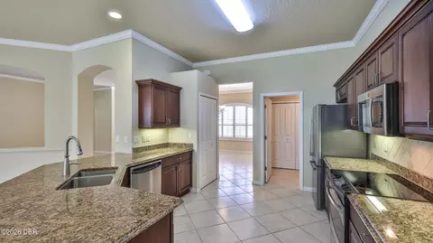 Kitchen - 1280 Harwick Ln, Ormond Beach, FL 32174 photo 3 of 4