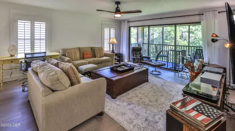 Living - 773 Cobblestone Way, Ormond Beach, FL 32174 photo 4 of 6