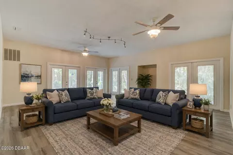 Living - 33 River Ridge Trl, Ormond Beach, FL 32174 photo 8 of 8
