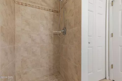 Bath - 4600 E Moody Blvd, Bunnell, FL 32110 photo 2 of 3