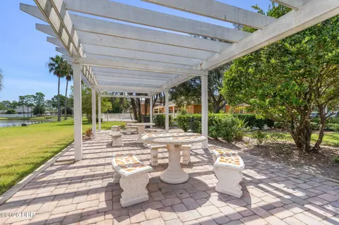 Exterior - 4600 E Moody Blvd, Bunnell, FL 32110 photo 18 of 21