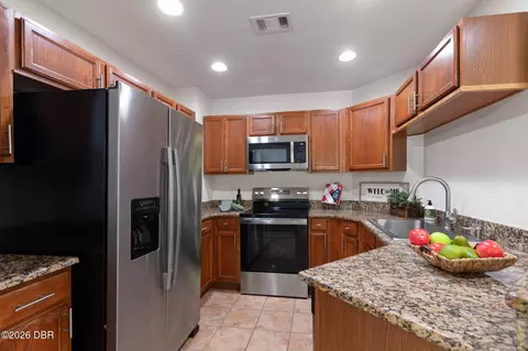 Kitchen - 4600 E Moody Blvd, Bunnell, FL 32110 photo 2 of 7
