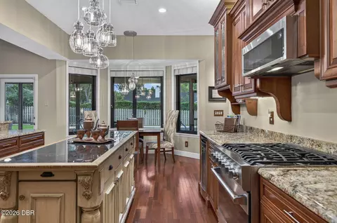 Kitchen - 1817 SE 34th Ln, Ocala, FL 34471 photo 7 of 9