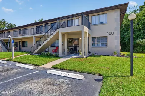 1601 Big Tree Rd, Daytona Beach, FL 32119