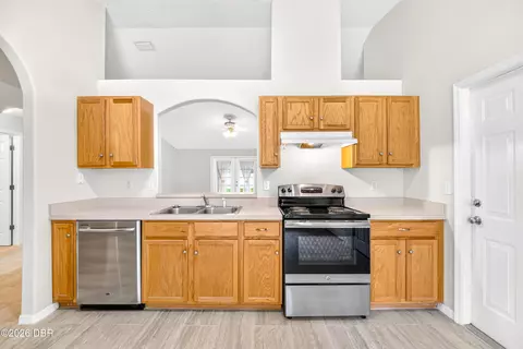 Kitchen - 3047 Yule Tree Dr, Edgewater, FL 32141 photo 2 of 4