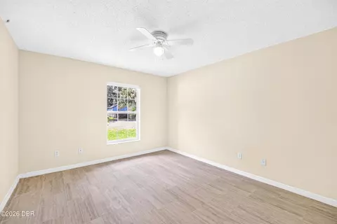 Bedroom - 3047 Yule Tree Dr, Edgewater, FL 32141 photo 4 of 6