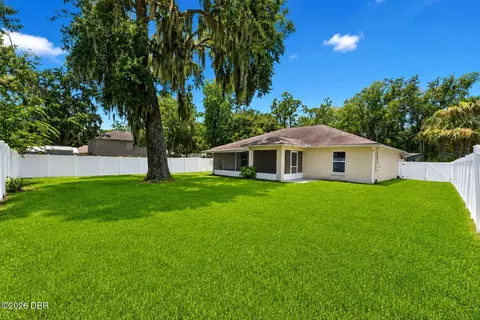 Exterior - 3047 Yule Tree Dr, Edgewater, FL 32141 photo 3 of 4