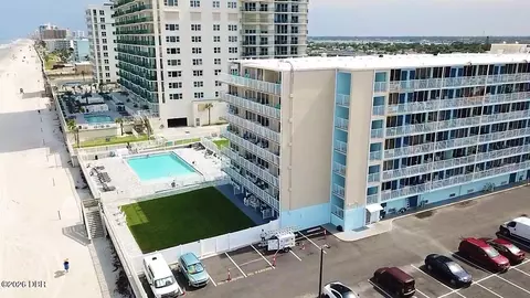 2043 S Atlantic Ave, Daytona Beach Shores, FL 32118
