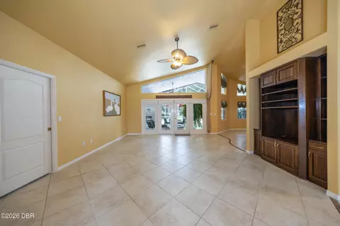 Living - 3722 Longford Cir, Ormond Beach, FL 32174 photo 2 of 6