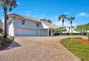 2117 Ocean Dr, New Smyrna Beach, FL 32169