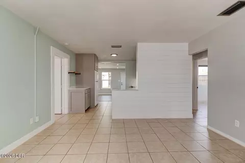 Living - 7 Hibiscus Dr, Ormond Beach, FL 32176 photo 2 of 3