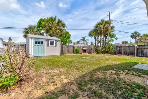 Exterior - 7 Hibiscus Dr, Ormond Beach, FL 32176 photo 2 of 2